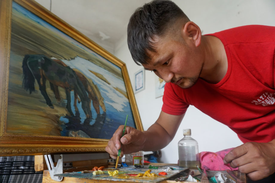 12 Artists Color Their World_2 | Global Press Journal