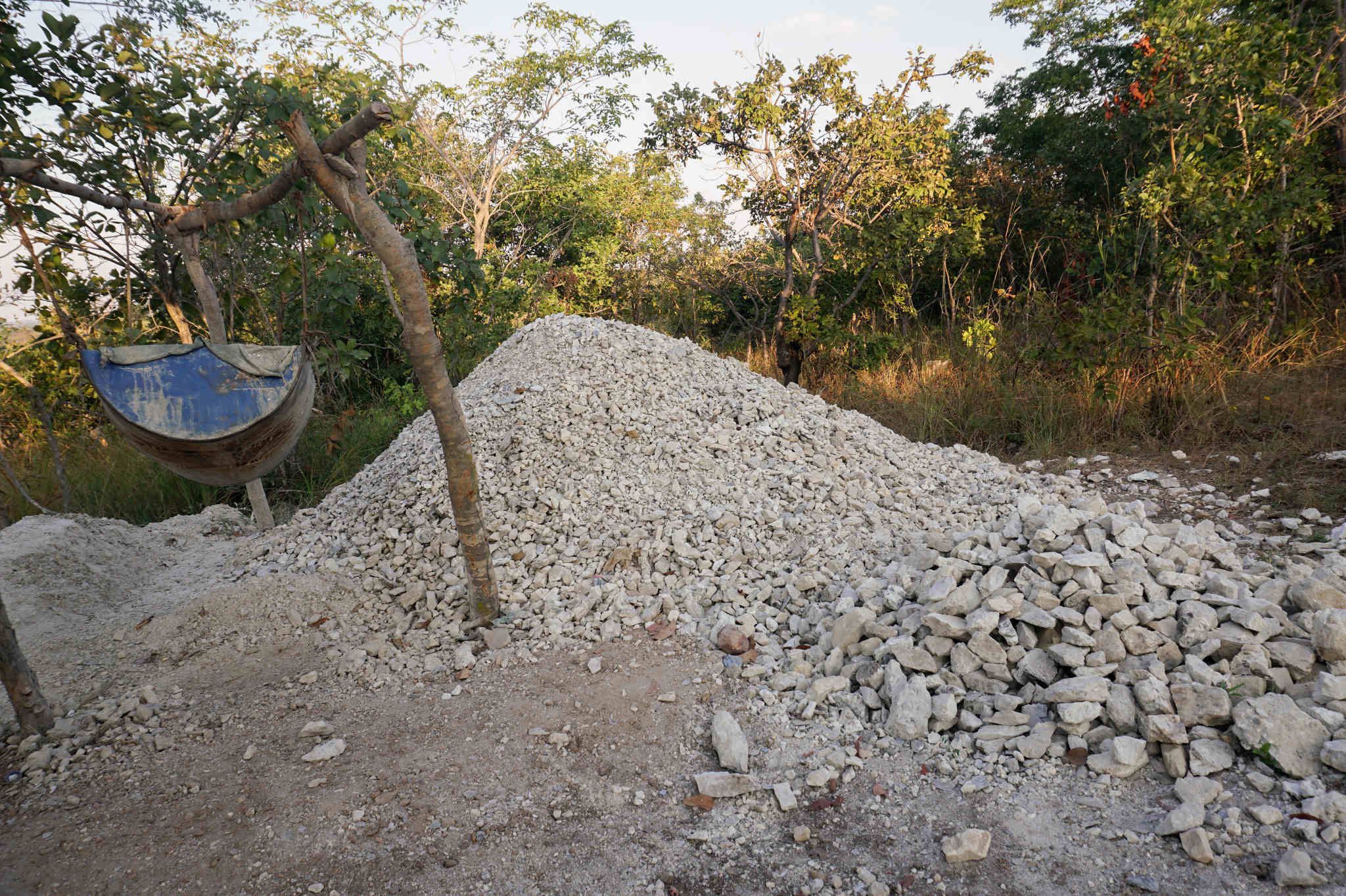 For Villagers in Zimbabwe, Lithium Boom Might Prove a Bust