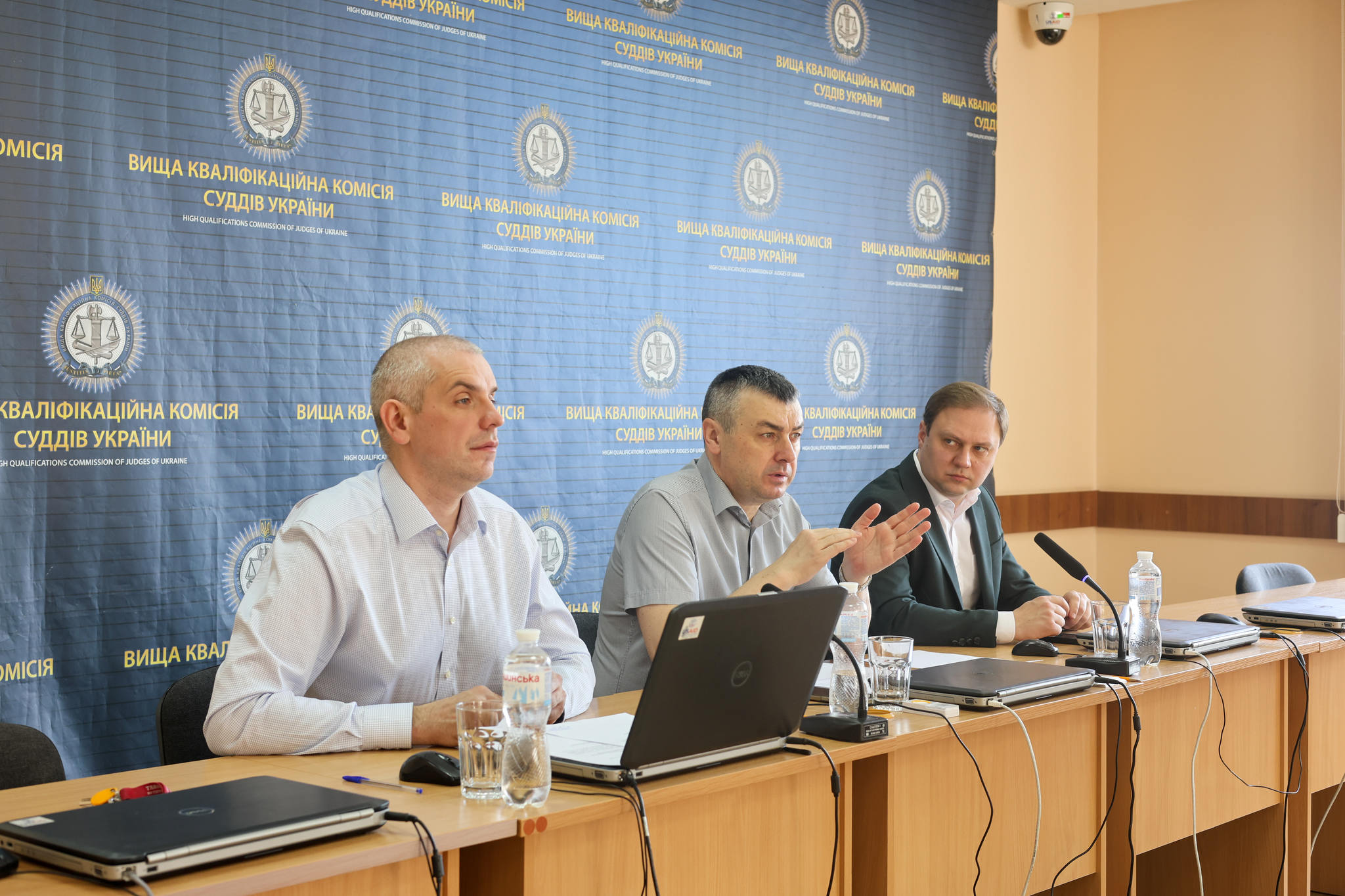 How Corrupt Judges Slip Through the Cracks in Ukraine